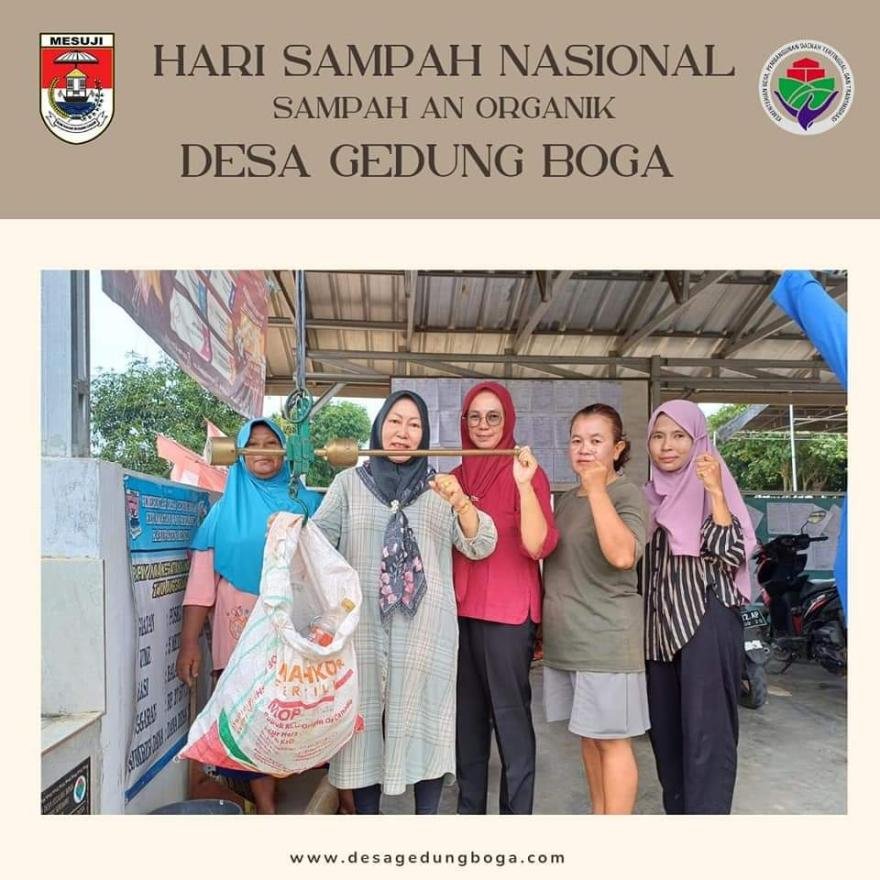 Warga Beserta Aparatur Desa Lakukan Kegiatan Kebersihan Dalam Memperingati Hari Sampah Nasional