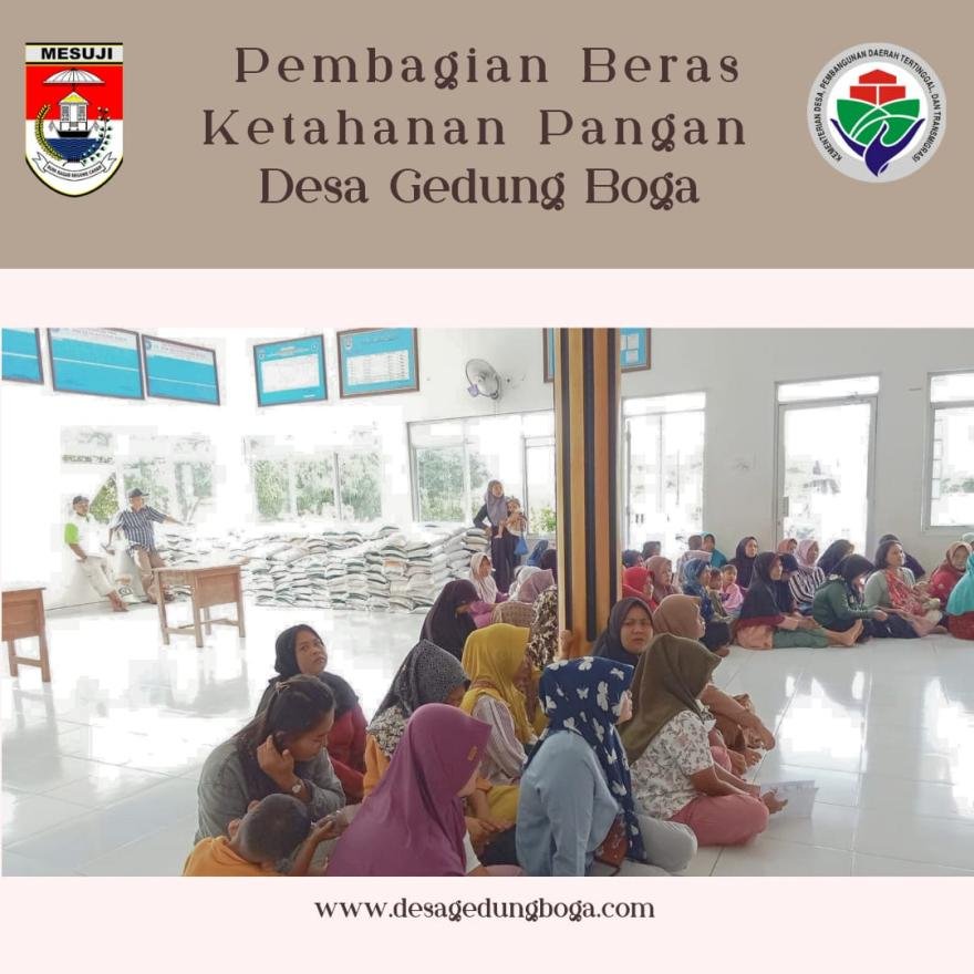 Kepala Desa Gedung Boga dan aparatur menyalurkan bantuan pembagian beras ketahanan pangan 